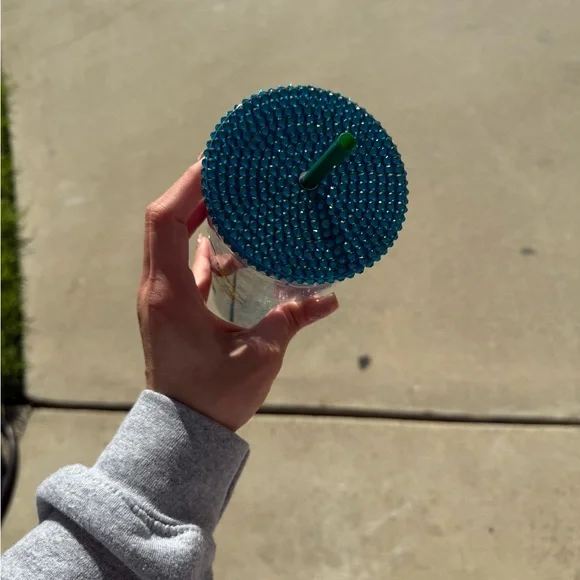 Personalized VICTORIA Glitter Tumbler with Up Disney Character Design - Picture 5 of 5